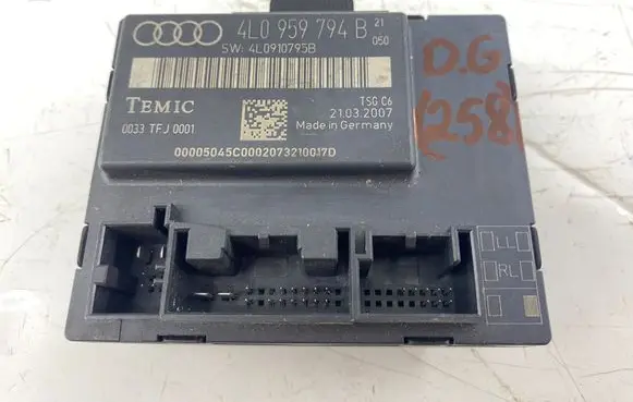 Audi Q7 4L Door control unit/module 4L0959794B