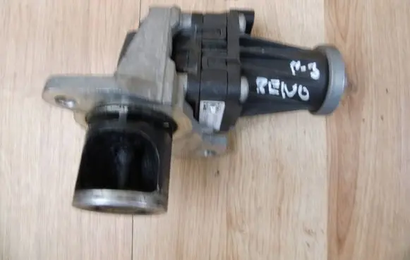 Nissan Juke I F15 EGR valve 7172RB7412 H8201411538 H8201411588