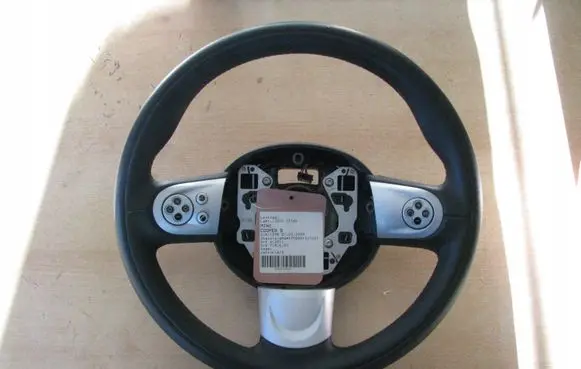 Mini One - Cooper Coupe R56 Steering wheel