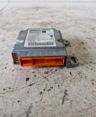Renault Scenic I Airbag control unit/module 7700437471B 550803800