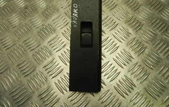 Nissan Navara D40 Electric window control switch 80961EB670 T3900