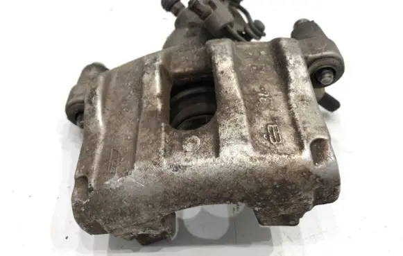 Ford Kuga II Rear brake caliper 