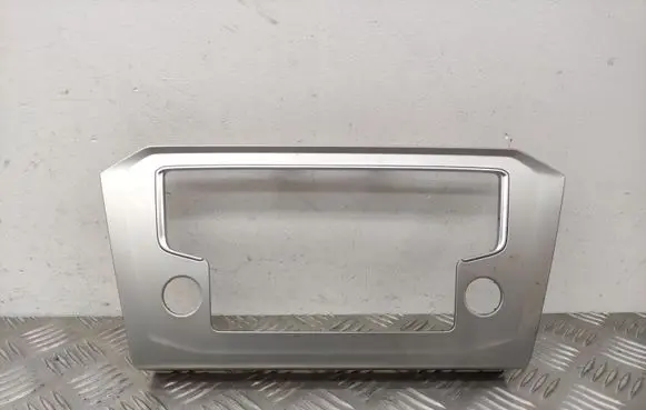 Volkswagen PASSAT B8 Radio/GPS head unit trim 3G1858069E