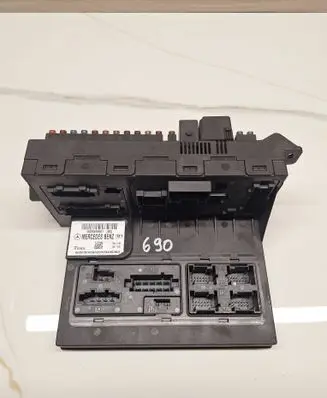 Mercedes-Benz E W211 Fuse module 0035455901