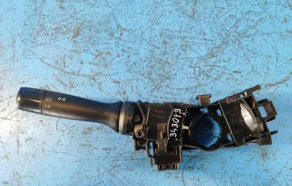 Toyota Prius (XW30) Gear shift switch/knob 8414047151