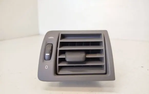 Volvo S40 Dash center air vent grill Y01128