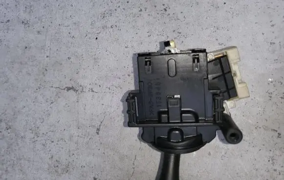 Toyota RAV 4 (XA20) Indicator stalk 173648
