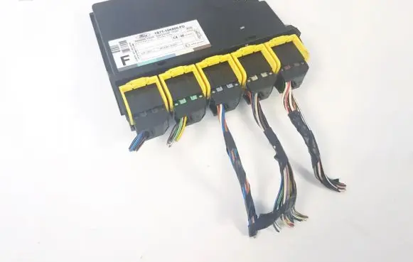 Ford Focus Comfort/convenience module 1s7t15k600fd 5wk48730f