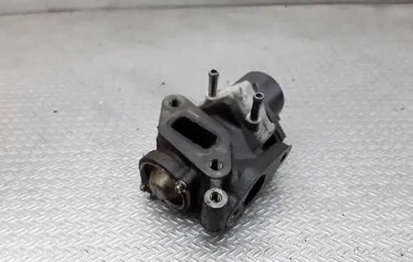 Nissan Almera Tino EGR valve