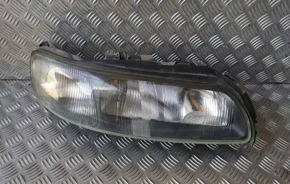 Volvo V70 Headlight/headlamp