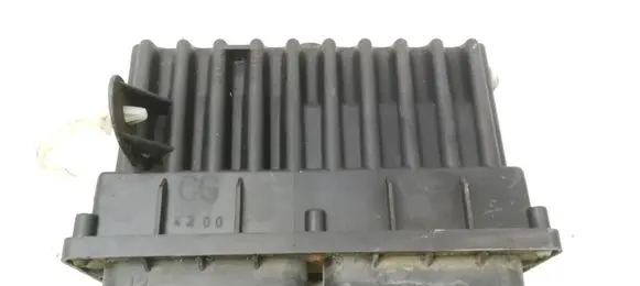 Opel Zafira A Fan control module 24410128 15396911