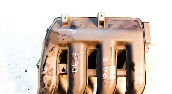 BMW 3 E90 E91 Intake manifold 7795393