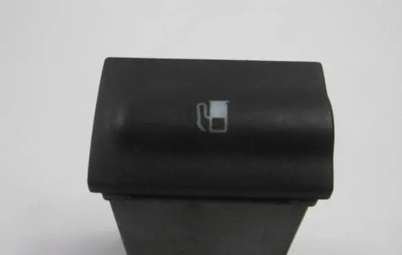 Skoda Octavia Mk1 (1U) Fuel tank opening switch 1U0959833C