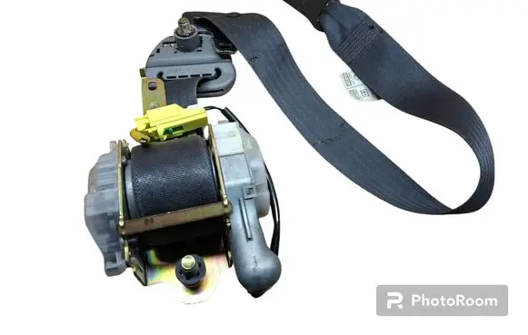 Subaru Forester SF Front seatbelt 7K1150P 0431127