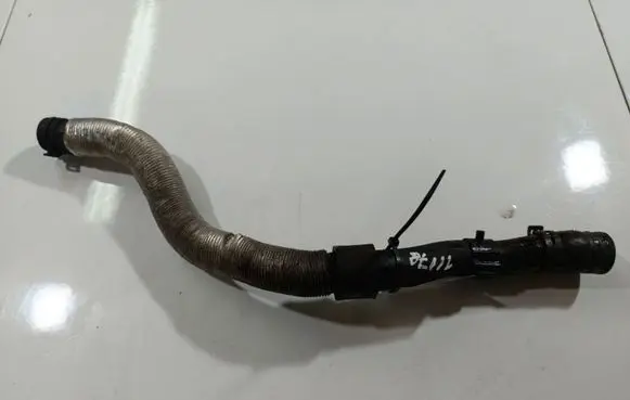 Volkswagen PASSAT CC Engine coolant pipe/hose 