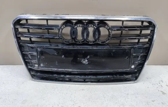 Audi A7 S7 4G Front bumper upper radiator grill 4G8853651