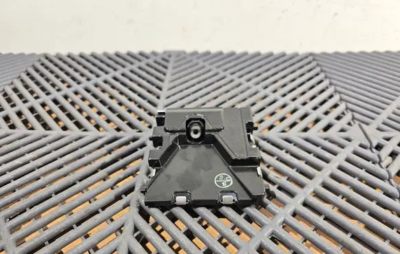 Windshield/windscreen camera