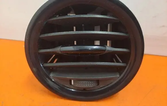 Opel Corsa D Dash center air vent grill 13203702
