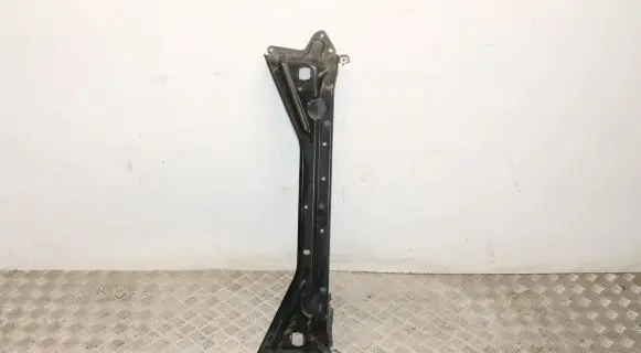 Mercedes-Benz CLS C219 Top upper radiator support slam panel