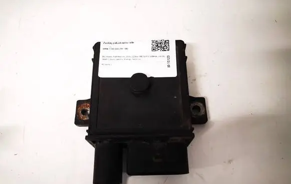 BMW 7 E65 E66 Glow plug pre-heat relay 0522150701