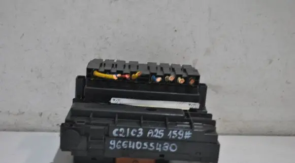 Citroen C2 Fuse module 9664055480