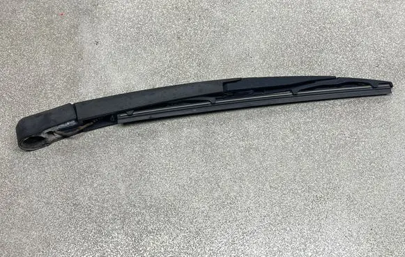 Opel Astra J Rear wiper blade
