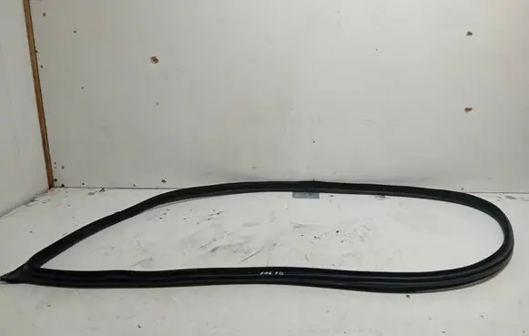 BMW 6 F06 Gran coupe Rubber seal front door (on door) 7275298