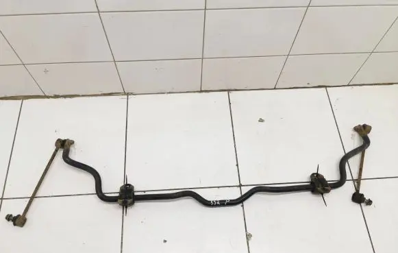 Front anti-roll bar/sway bar