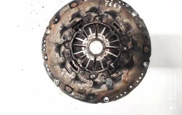 Toyota Avensis T270 Pressure plate 