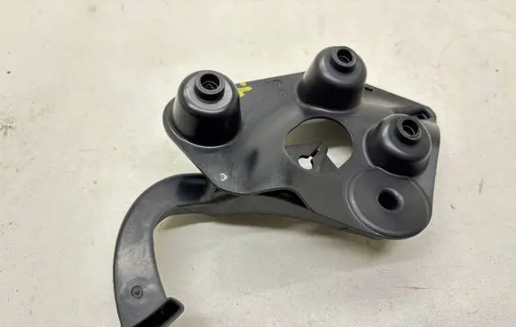 Audi A8 S8 D3 4E Engine bonnet (hood) release handle 4E1823533E