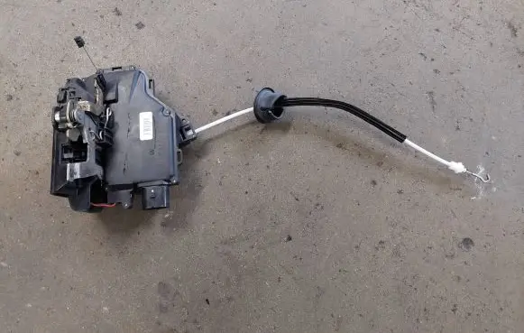 Audi A2 Rear door lock 8Z0839016D PA66307GF