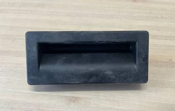 Volkswagen Tiguan Tailgate opening switch 3V0827566
