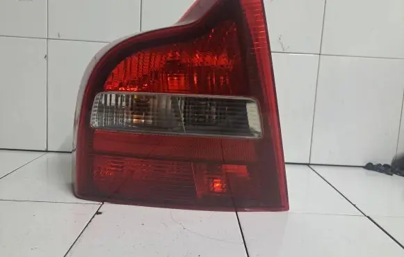 Volvo S80 Rear/tail lights 8643507