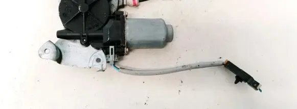 Nissan Almera N16 Front door window regulator motor 400601T3
