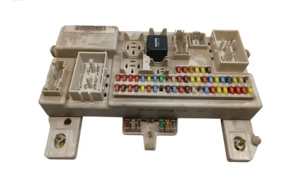 Ford Focus Fuse module 4M5T14A073DC 00039119 519100200