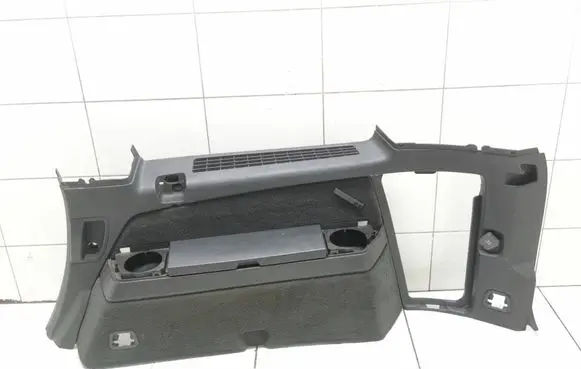 Volvo XC90 Trunk/boot lower side trim panel 39861665 0056306