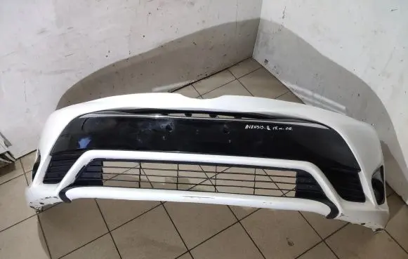 Toyota Avensis T270 Front bumper 5311105090