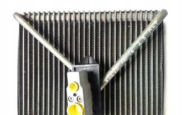 Volvo V70 Air conditioning (A/C) radiator (interior) YV1TS91J531311306