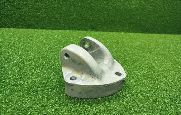Renault Master III Engine mounting bracket 8200675217