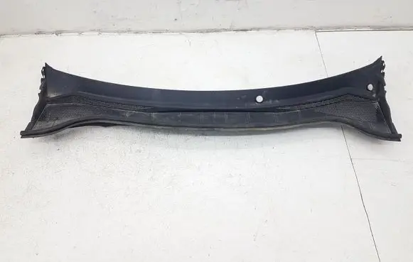 Ford Escape IV Wiper trim LJ6BS02216 LJ6BS02216AE EGM2D