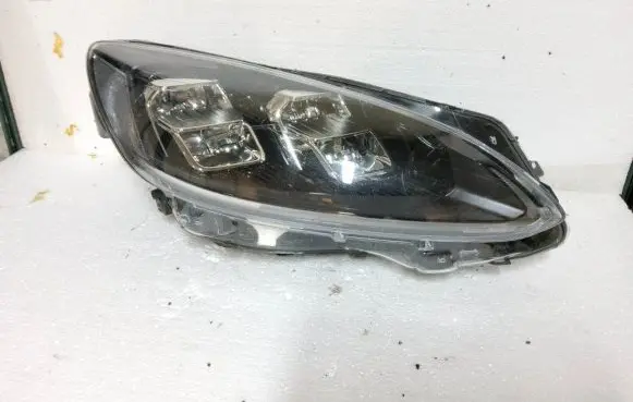 Ford Kuga III Headlight/headlamp LV4B13E014FG L541844 LV4B13E014