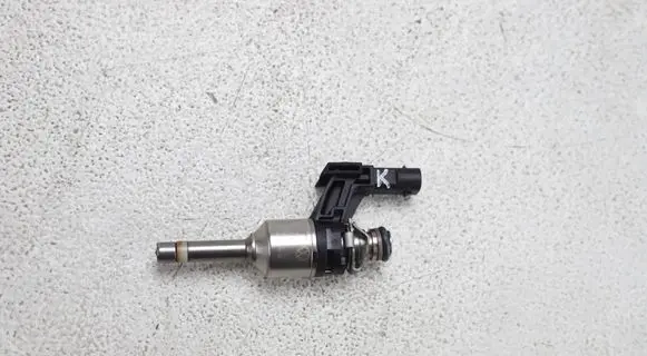 Fuel injector