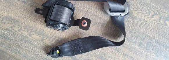 KIA Sportage Rear seatbelt 898203U200