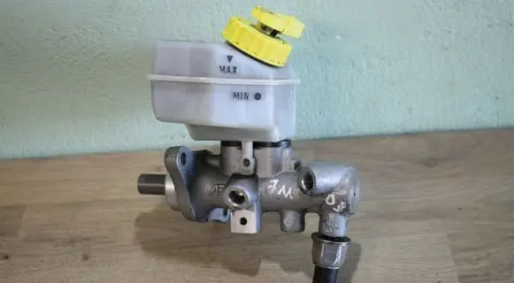 Volkswagen Sharan Master brake cylinder 7M4611303A