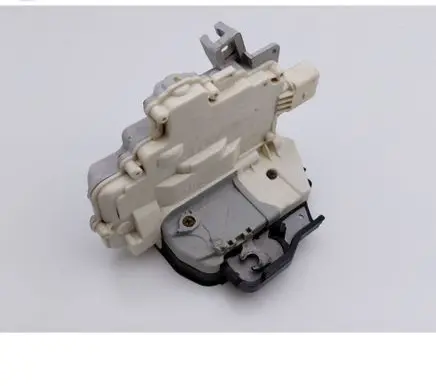 Audi A6 S6 C6 4F Front door lock 4F1837016