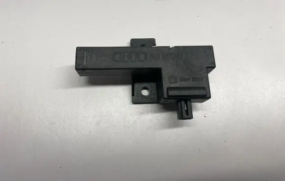 Audi A8 S8 D4 4H Keyless system antenna 8K0907247