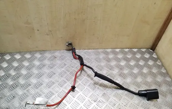 Volkswagen PASSAT B8 Positive cable (battery) 5Q0971228K