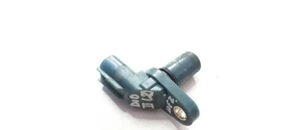 Mitsubishi Pajero Camshaft position sensor 1K30