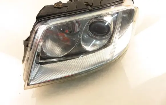 Volkswagen PASSAT B5.5 Headlight/headlamp 1LL00835003
