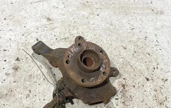 Renault Laguna II Front wheel hub spindle knuckle
